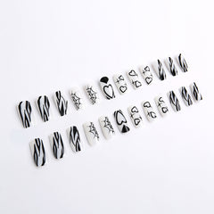 【W002】Halloween Tragbare Nägel Fertig Maniküre