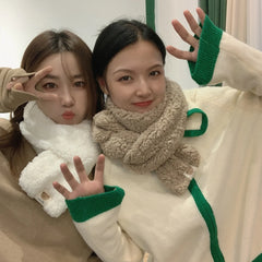 Schal mit Cartoon-Plüschbär