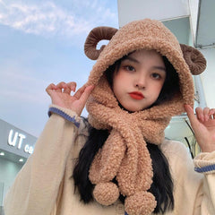 Gorro de peluche de cuerno de oveja