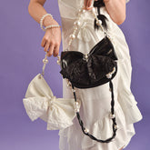 Umhängetasche mit Schmetterlingsschleife und Perlen