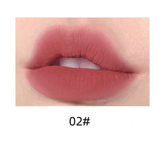 Brillo labial mate en cápsula Light Mist de PINKCOCO