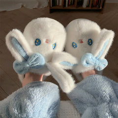 Lindas pantuflas de peluche de conejito