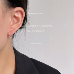 Hebillas pequeñas para orejas de margaritas redondas plateadas