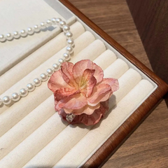 Süße Kamelien-Haarspange