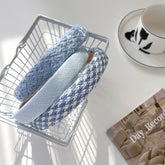 Diadema de ala ancha de punto azul suave