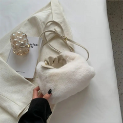 Bolso bandolera de felpa de moda