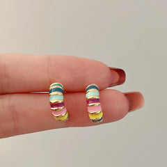 Lindos y lindos aretes de arcoíris