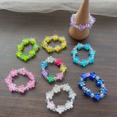 Anillo de cristal con flor dulce