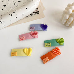 Pinzas para el cabello de tela con diseño de amor en color macarrón