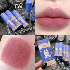 Brillo labial mate de conejito lindo