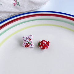 Pendientes de conejo con fresas