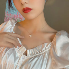 Collar con colgante de corazón amoroso