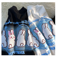 Camiseta con estampado de conejito de dibujos animados