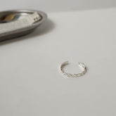 Verstellbarer Ring im Retro-Stil