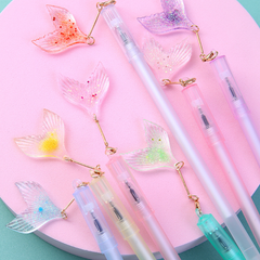 Gelstift mit Meerjungfrauenschwanz-Anhänger