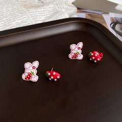 Pendientes de conejo con fresas
