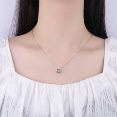 Lindo collar de corazón rosa palpitante