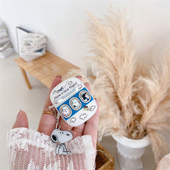 Estuche blanco para Airpods con diseño de avión