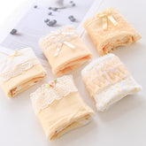 Lindas bragas de encaje con lazo para niña