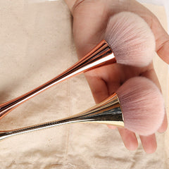 Flauschiger Rouge-Puder-Make-up-Pinsel