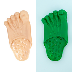 Divertidas pantuflas de pie de gigante