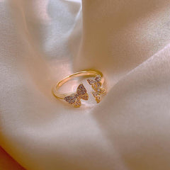 Lindo anillo ajustable de mariposa