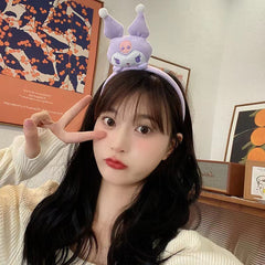 Süßes dreidimensionales Puppenstirnband