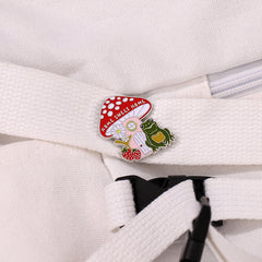 Pins de dibujos animados de rana hongo lindo