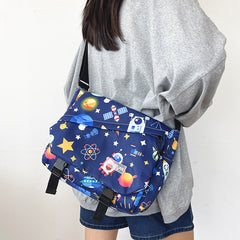 Bolso bandolera con diseño de gato de dibujos animados y personalidad divertida