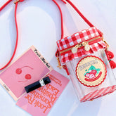 Bolsa Cottagecore con tarro de fresas