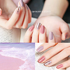 Lindo esmalte de uñas con purpurina tricolor