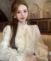 Camisa victoriana ligera de Darla Academia