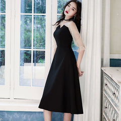 Vestido de hada oscura de bruja decorado con perlas de Cristel