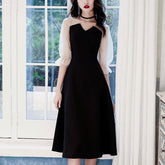 Vestido de hada oscura de bruja decorado con perlas de Cristel