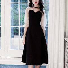 Vestido de hada oscura de bruja decorado con perlas de Cristel