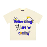 Bonita camiseta con estampado colorido de esqueleto