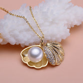Sea Charm Shell Pendant Necklace