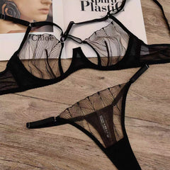 Cross-laced Lace lingerie Set