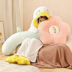 Bonita almohada de peluche de flores largas