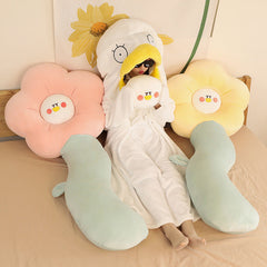 Bonita almohada de peluche de flores largas