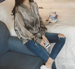 Transparente grau-weiße Oversize-Reißverschlussjacke