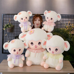 Muñeco de peluche de oveja de dibujos animados kawaii, popular y nuevo, adorno para el hogar, juguete bonito para bebé, regalo de cumpleaños para novia y San Valentín.