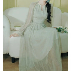 Vestido princesa romántico con cuentas de perlas verde espuma de mar de Nafia