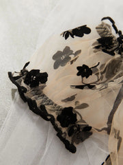 3-teiliges Dessous-Set mit kokettem Nachthemd und floralem Netzstoff