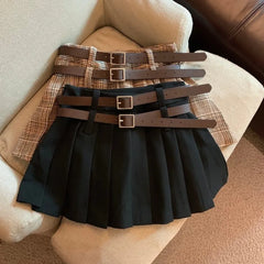 Minifalda plisada con pantalones cortos incorporados de Plaid Dark Academia