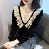 Blusa gótica romántica de encaje de terciopelo Barbara