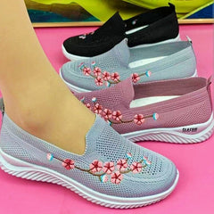 Daily Walk Lightweight Breathable Floral Sneakers