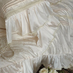 Vintage Embossed Jacquard Lace Ruffles Bedding Set