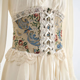 Cinturón bajo el busto con tapiz de encaje Harriet