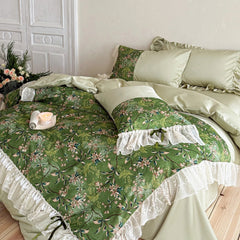 Vintage French-style Flowers Print Lace Bedding Set